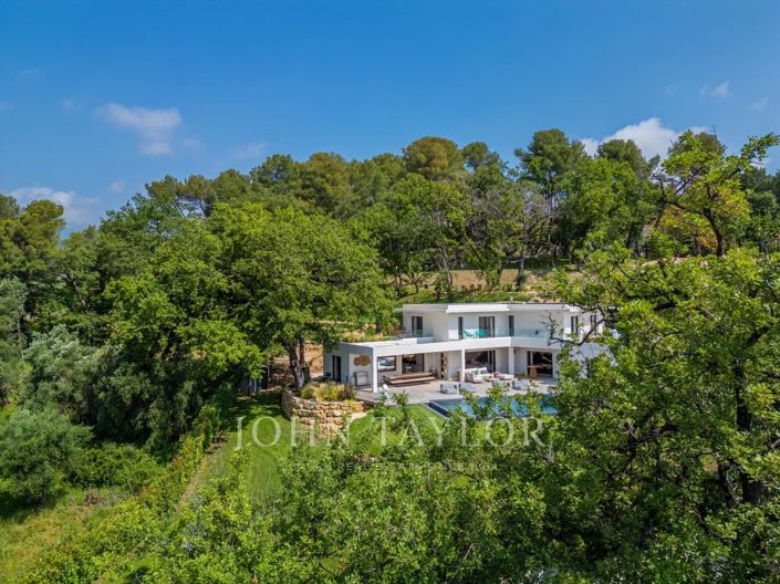 Image No.19-5 Bed House for sale