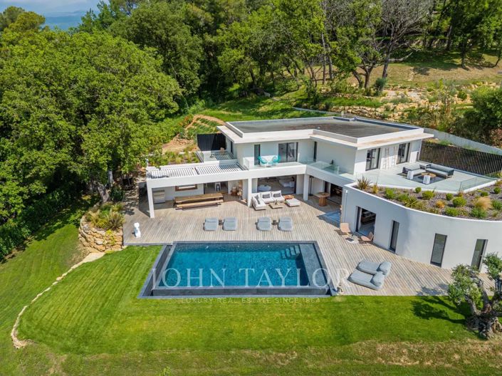 Image No.3-5 Bed House for sale