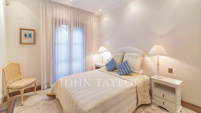 Image No.17-7 Bed House for sale