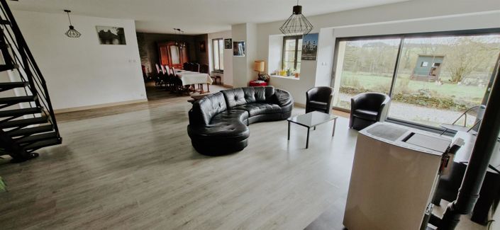 Image No.3-9 Bed House for sale