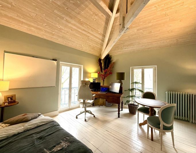 Image No.10-6 Bed House for sale