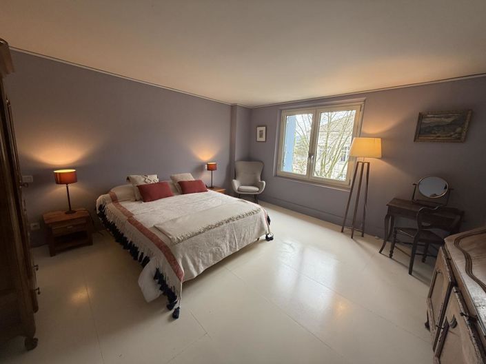 Image No.11-6 Bed House for sale