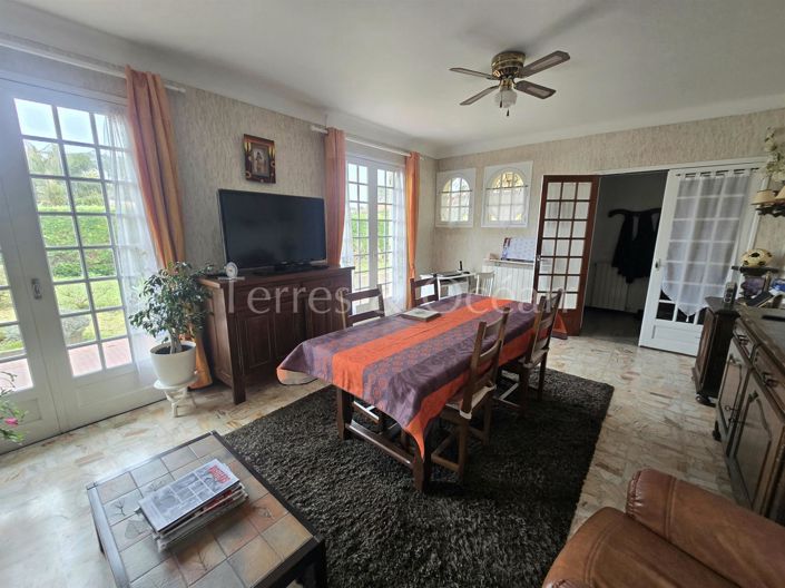 Image No.3-3 Bed House for sale