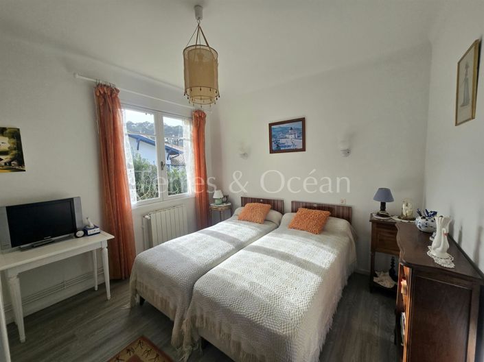 Image No.8-3 Bed House for sale