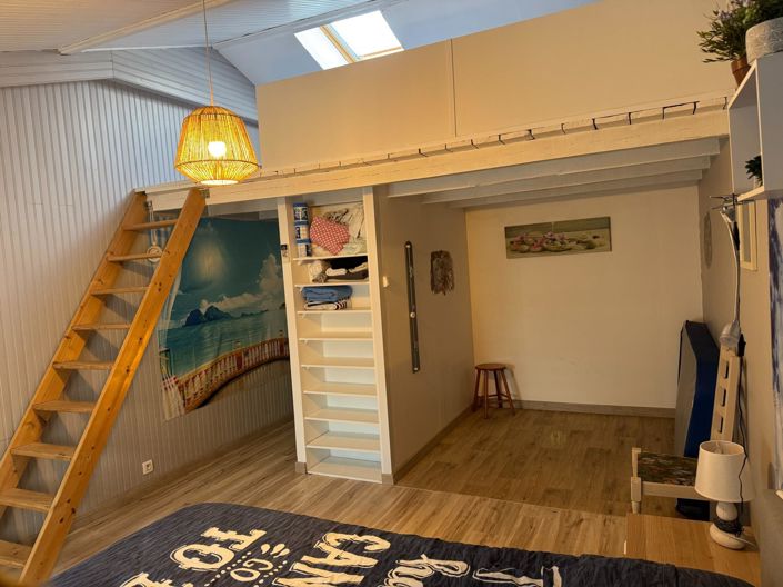 Image No.10-4 Bed House for sale