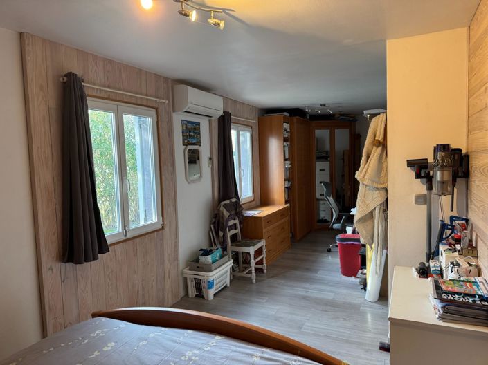 Image No.6-4 Bed House for sale