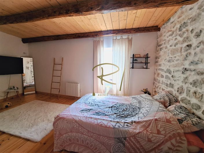 Image No.9-4 Bed House for sale