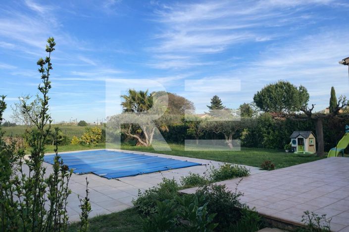 Image No.2-3 Bed House for sale