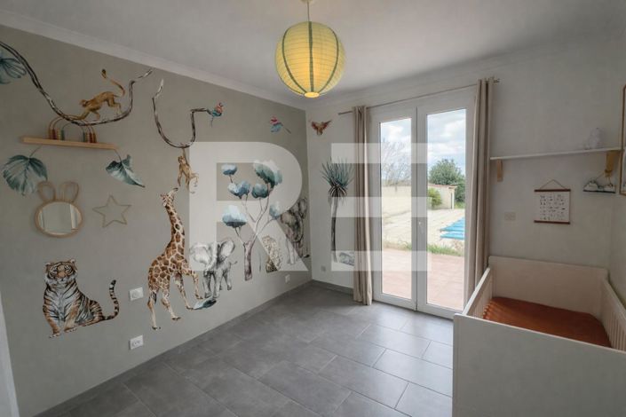 Image No.6-3 Bed House for sale