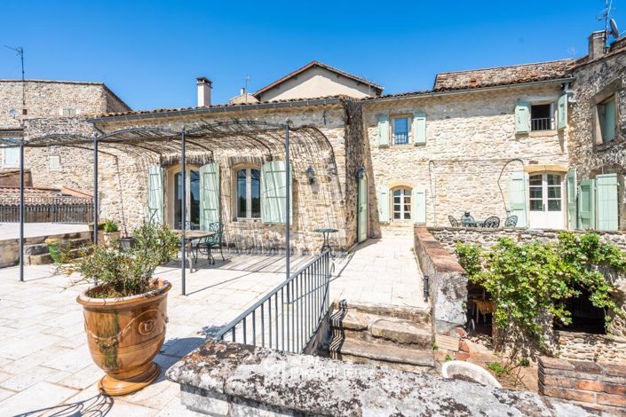 Image No.3-4 Bed House for sale