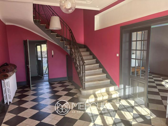 Image No.6-6 Bed House for sale