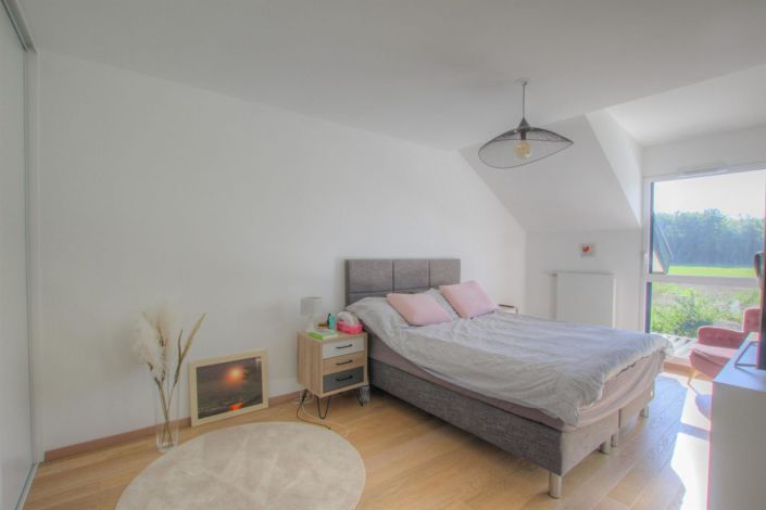 Image No.5-4 Bed House for sale