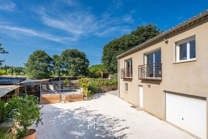 Image No.6-4 Bed House for sale