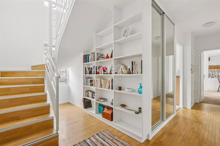 Image No.13-4 Bed Apartment for sale