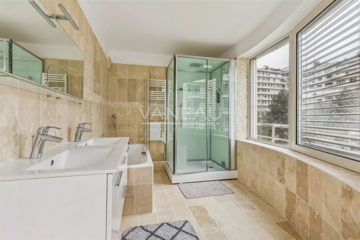 Image No.16-4 Bed Apartment for sale