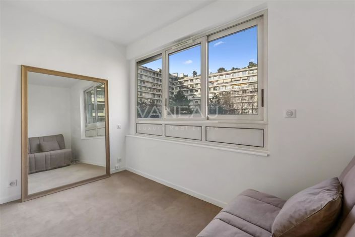 Image No.19-4 Bed Apartment for sale