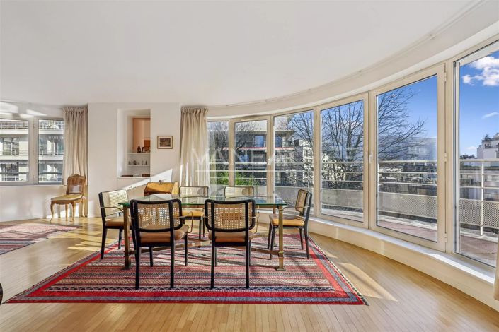 Image No.2-4 Bed Apartment for sale