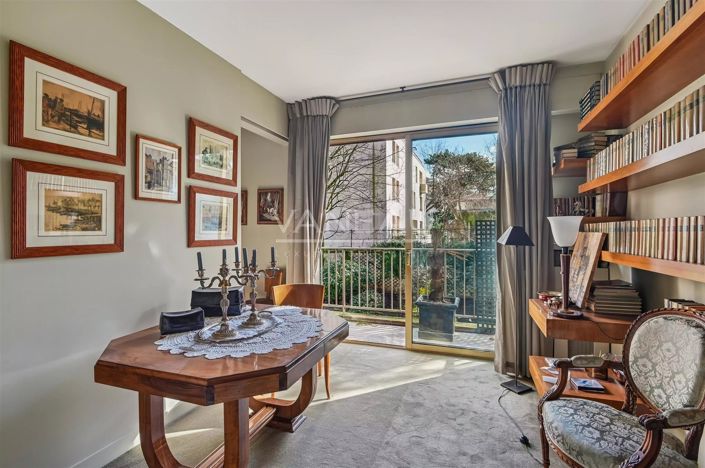 Image No.6-3 Bed Apartment for sale