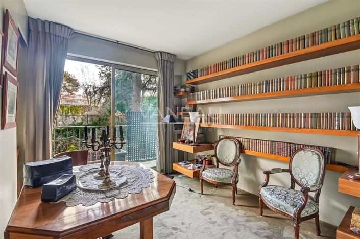 Image No.8-3 Bed Apartment for sale