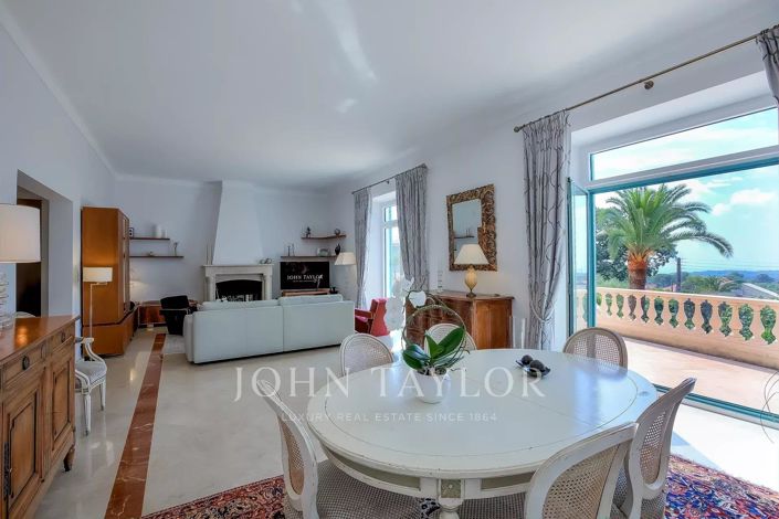 Image No.11-6 Bed House for sale