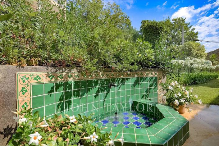 Image No.7-6 Bed House for sale