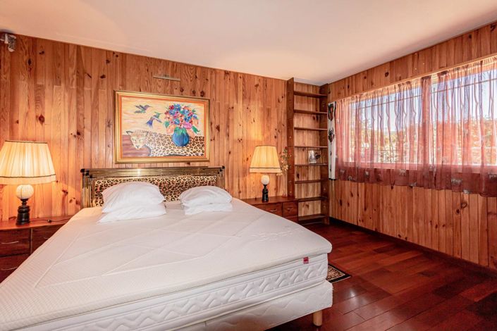 Image No.12-3 Bed Apartment for sale