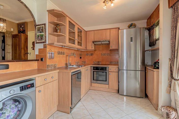 Image No.9-3 Bed Apartment for sale