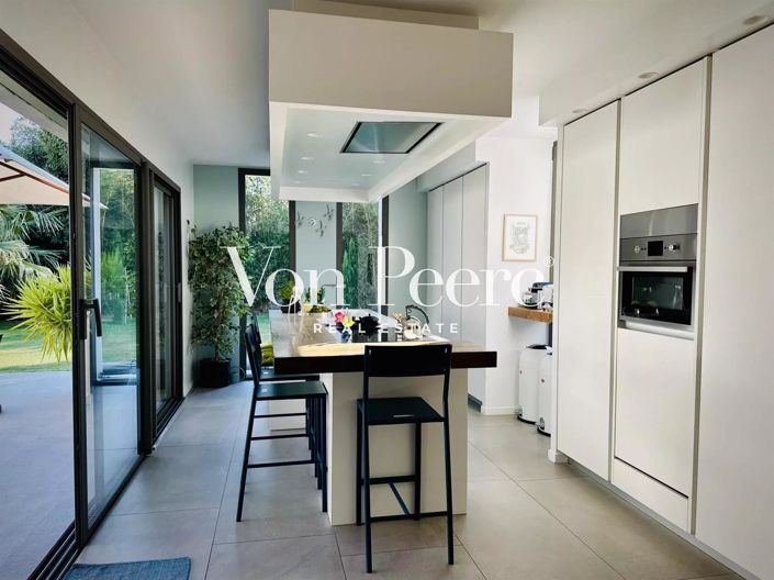 Image No.3-3 Bed House for sale