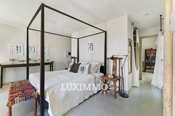 Image No.13-7 Bed House for sale