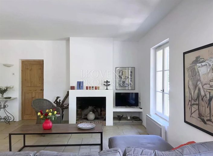 Image No.10-5 Bed House for sale