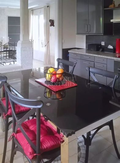 Image No.11-3 Bed House for sale