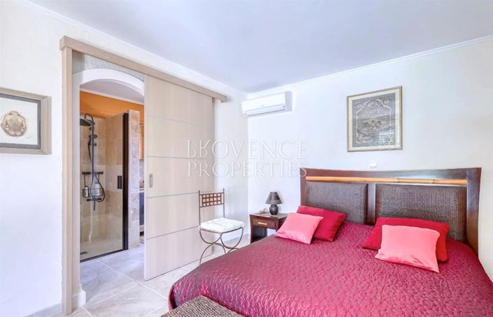 Image No.16-3 Bed House for sale