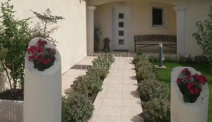 Image No.5-3 Bed House for sale