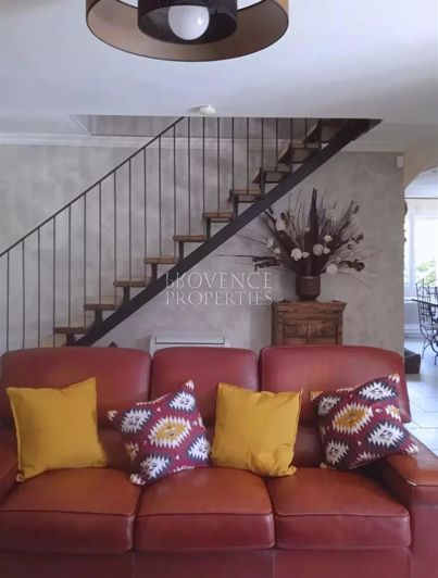 Image No.8-3 Bed House for sale