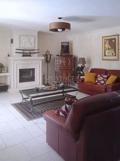 Image No.9-3 Bed House for sale