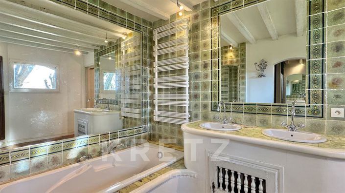 Image No.14-8 Bed House for sale