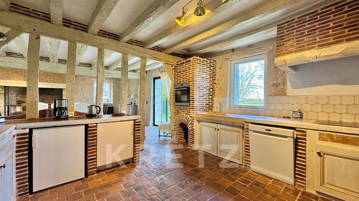 Image No.19-8 Bed House for sale