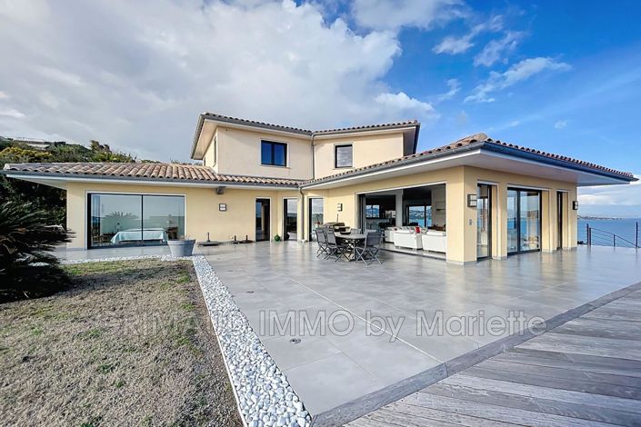 Image No.2-Maison de 5 chambres à vendre à Sainte-Maxime