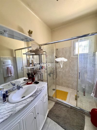 Image No.15-5 Bed House for sale