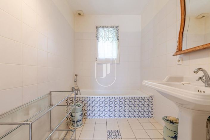 Image No.12-Maison de 4 chambres à vendre à Bonnieux