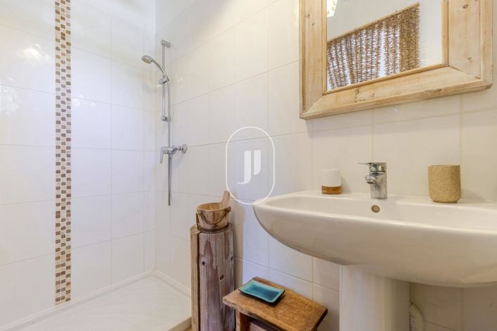 Image No.15-Maison de 4 chambres à vendre à Bonnieux