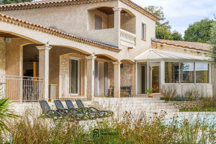 Image No.12-7 Bed House for sale