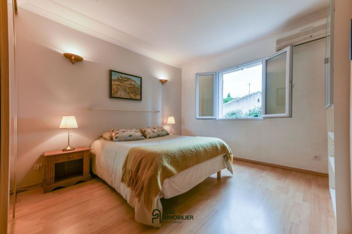 Image No.17-7 Bed House for sale