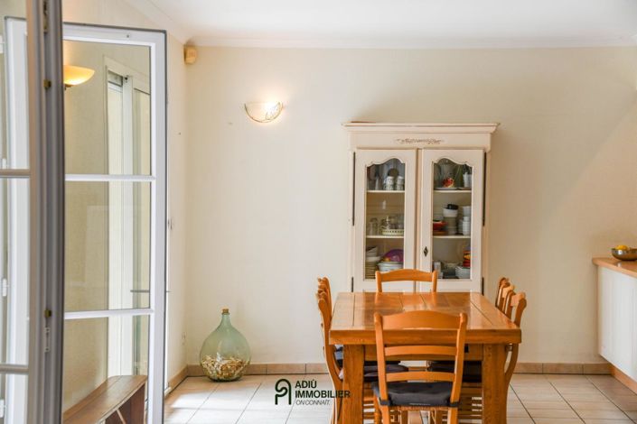 Image No.21-7 Bed House for sale