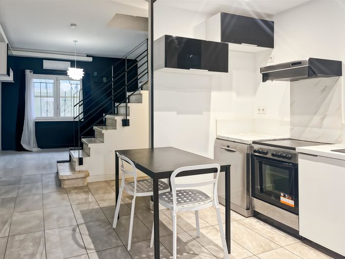 Image No.2-Maison de 2 chambres à vendre à Pomérols