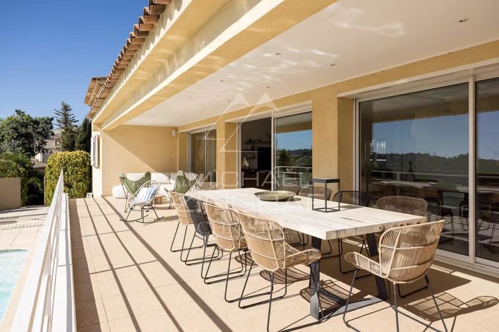 Image No.3-5 Bed House for sale