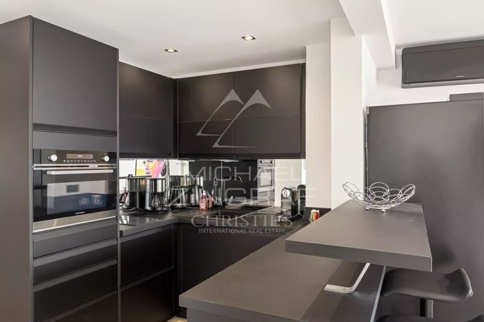 Image No.7-3 Bed Apartment for sale