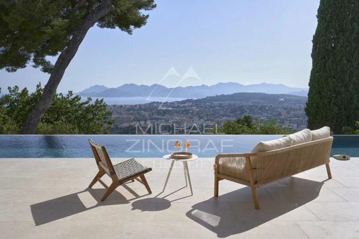 Image No.2-5 Bed House for sale