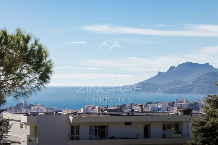 Image No.2-3 Bed House for sale