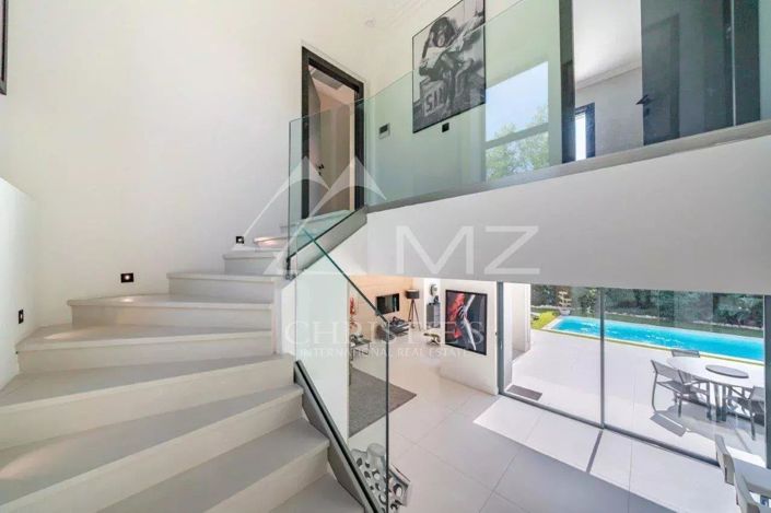 Image No.8-Maison de 5 chambres à vendre à Cannes